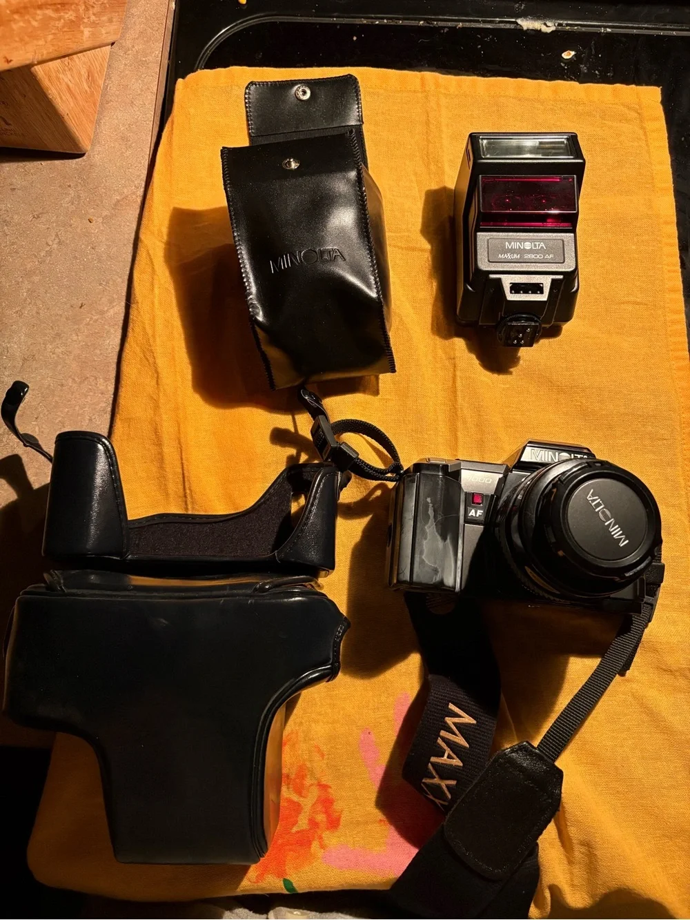 Minolta Maxxum 7000 49mm Film Camera and Accessories